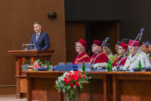 Kliknij, aby powiększyć zdjęcie.