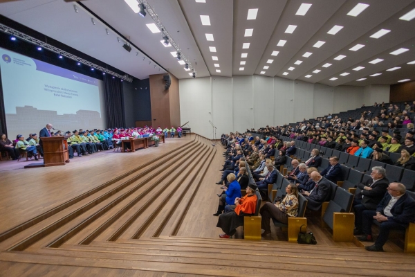 Kliknij, aby powiększyć zdjęcie.