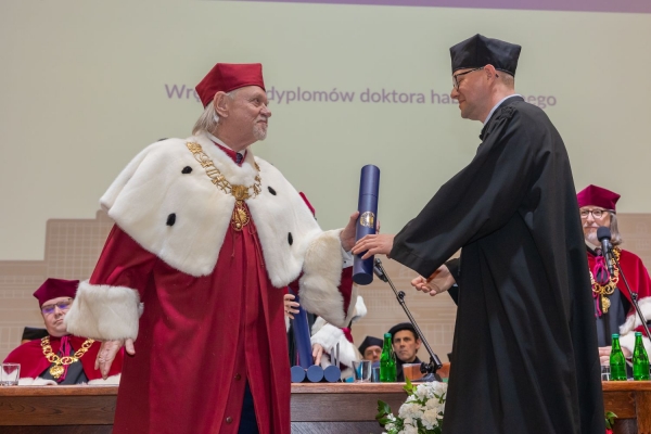 Kliknij, aby powiększyć zdjęcie.