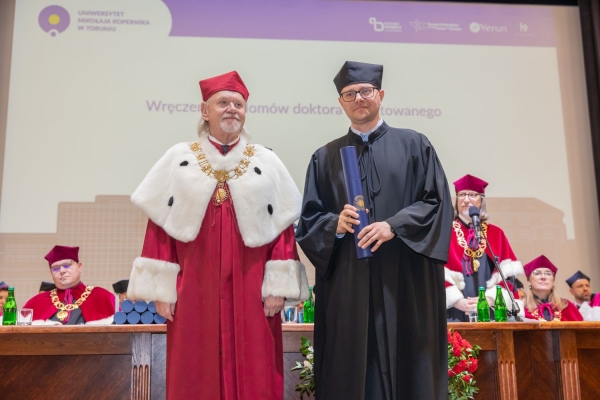 Kliknij, aby powiększyć zdjęcie.