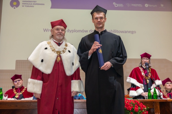 Kliknij, aby powiększyć zdjęcie.