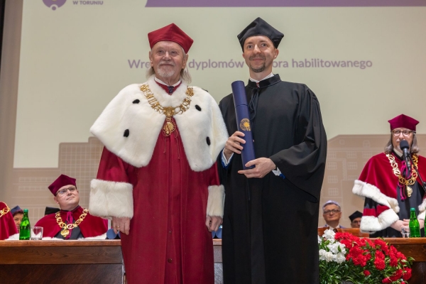 Kliknij, aby powiększyć zdjęcie.