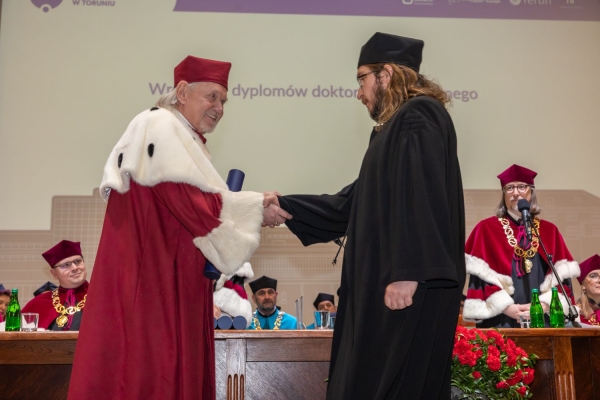 Kliknij, aby powiększyć zdjęcie.