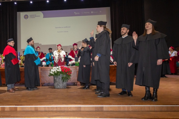 Kliknij, aby powiększyć zdjęcie.