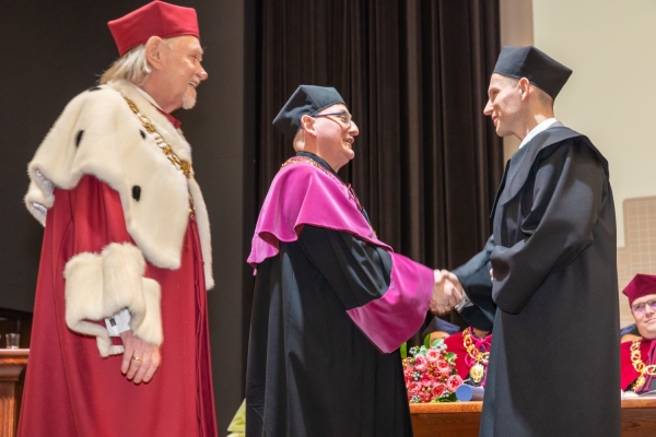 Kliknij, aby powiększyć zdjęcie.