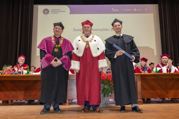 Kliknij, aby powiększyć zdjęcie.