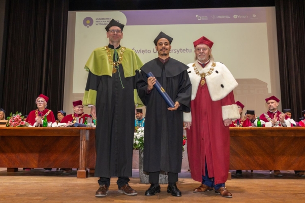 Kliknij, aby powiększyć zdjęcie.