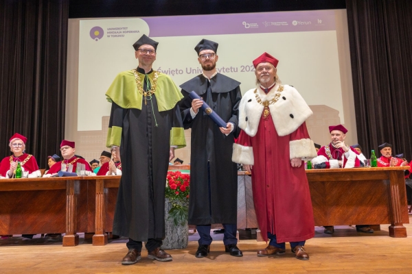 Kliknij, aby powiększyć zdjęcie.