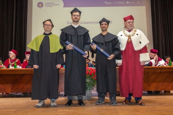 Kliknij, aby powiększyć zdjęcie.