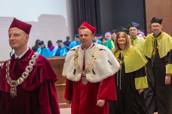 Kliknij, aby powiększyć zdjęcie.