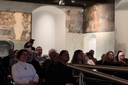 Click to zoom the picture.