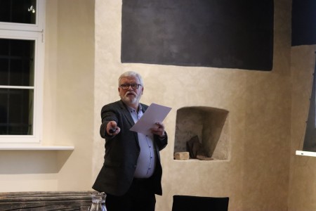 Click to zoom the picture.