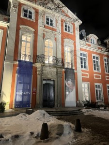 Click to zoom the picture.