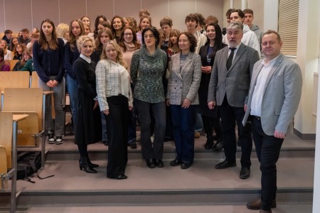 Warsztaty dla uczniów szkół ponadpodstawowych organizowanym przez Wydział Farmaceutyczny UMK CM 16-18 lutego 2026 . Kliknij, aby powiększyć zdjęcie.