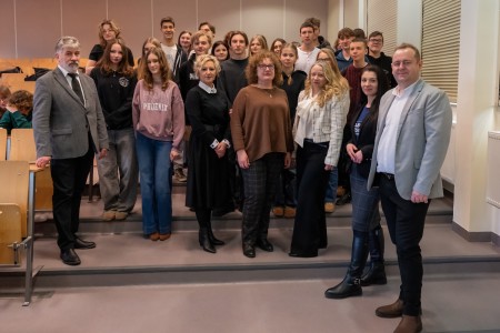 Warsztaty dla uczniów szkół ponadpodstawowych organizowanym przez Wydział Farmaceutyczny UMK CM 16-18 lutego 2026 . Kliknij, aby powiększyć zdjęcie.