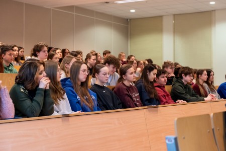 Warsztaty dla uczniów szkół ponadpodstawowych organizowanym przez Wydział Farmaceutyczny UMK CM 16-18 lutego 2026 . Kliknij, aby powiększyć zdjęcie.