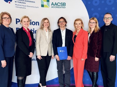 Click to zoom the picture.