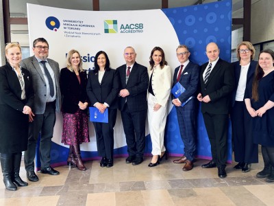 Click to zoom the picture.