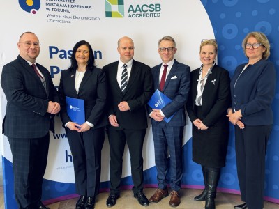 Click to zoom the picture.