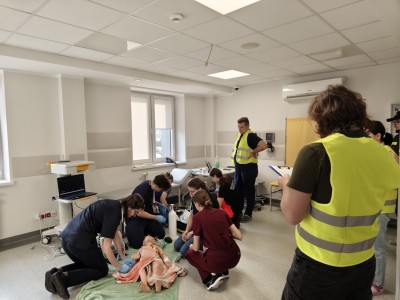 Click to zoom the picture.