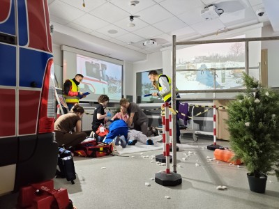 Click to zoom the picture.