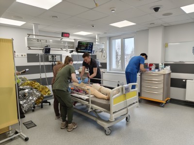 Click to zoom the picture.