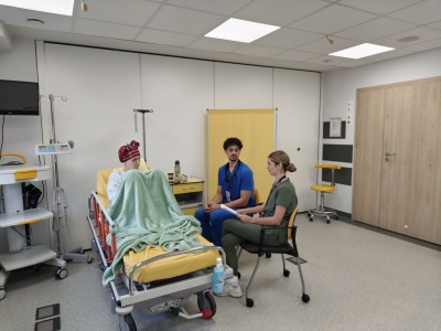 Click to zoom the picture.