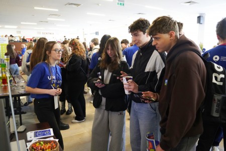 Click to zoom the picture.