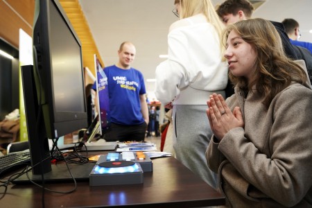 Click to zoom the picture.