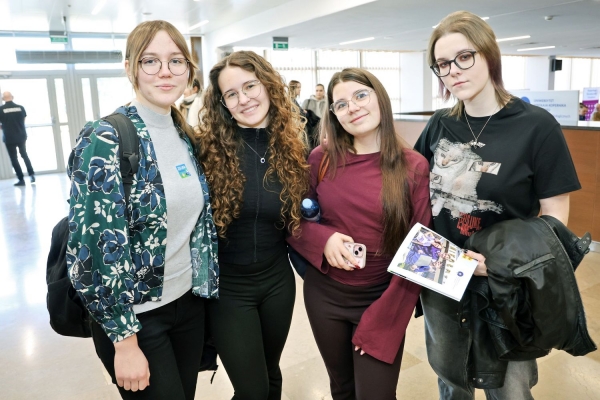 Click to zoom the picture.