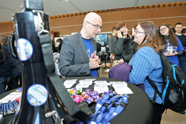 Click to zoom the picture.