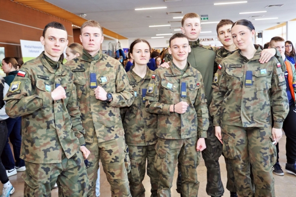 Click to zoom the picture.