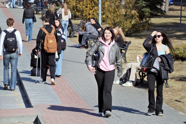 Click to zoom the picture.