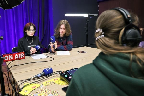 Click to zoom the picture.