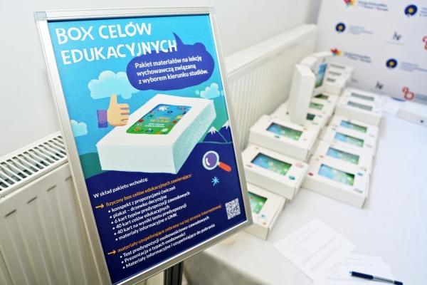 Click to zoom the picture.