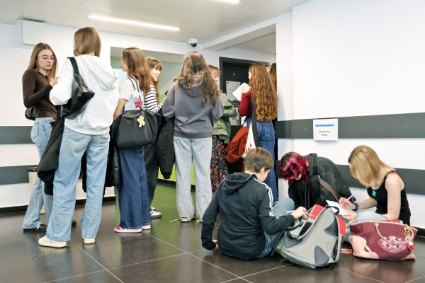 Click to zoom the picture.