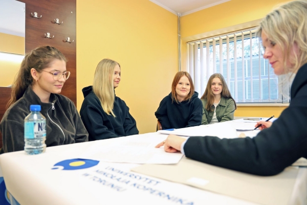 Click to zoom the picture.