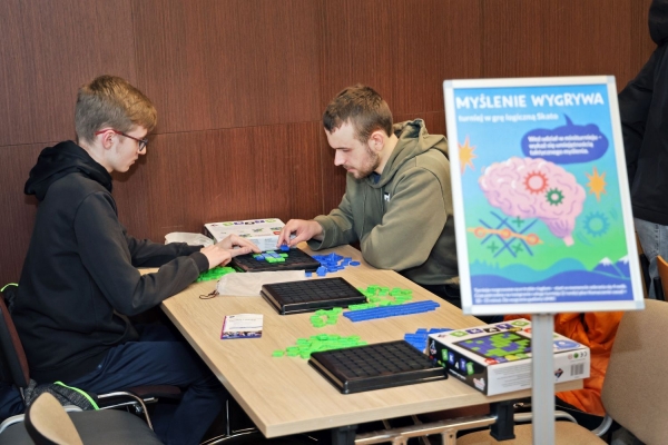 Kliknij, aby powiększyć zdjęcie.