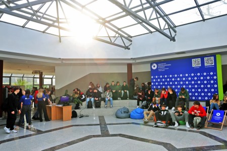 Click to zoom the picture.