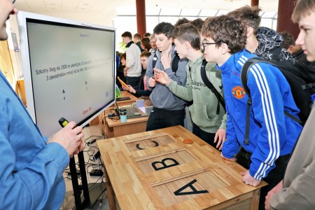 Click to zoom the picture.