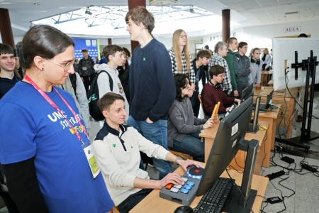 Click to zoom the picture.