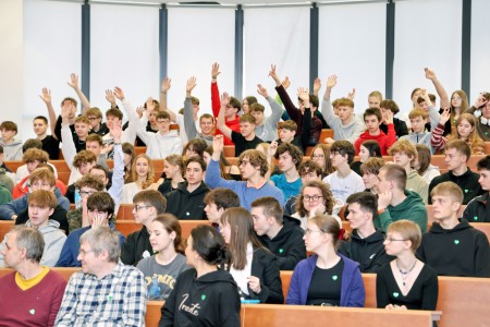 Click to zoom the picture.