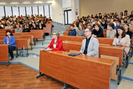 Click to zoom the picture.