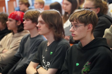 Click to zoom the picture.