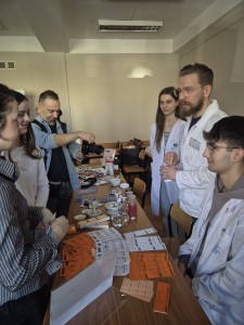 Drzwi Otwarte CM UMK_17.03.2026 r. _Wydział Farmaceutyczny. Kliknij, aby powiększyć zdjęcie.