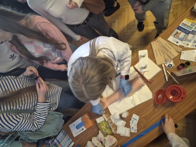 Drzwi Otwarte CM UMK_17.03.2026 r. _Wydział Farmaceutyczny. Kliknij, aby powiększyć zdjęcie.