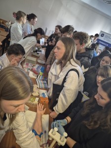 Drzwi Otwarte CM UMK_17.03.2026 r. _Wydział Farmaceutyczny. Kliknij, aby powiększyć zdjęcie.