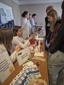 Drzwi Otwarte CM UMK_17.03.2026 r. _Wydział Farmaceutyczny. Kliknij, aby powiększyć zdjęcie.