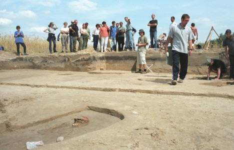 Click to zoom the picture.