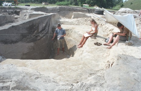 Click to zoom the picture.